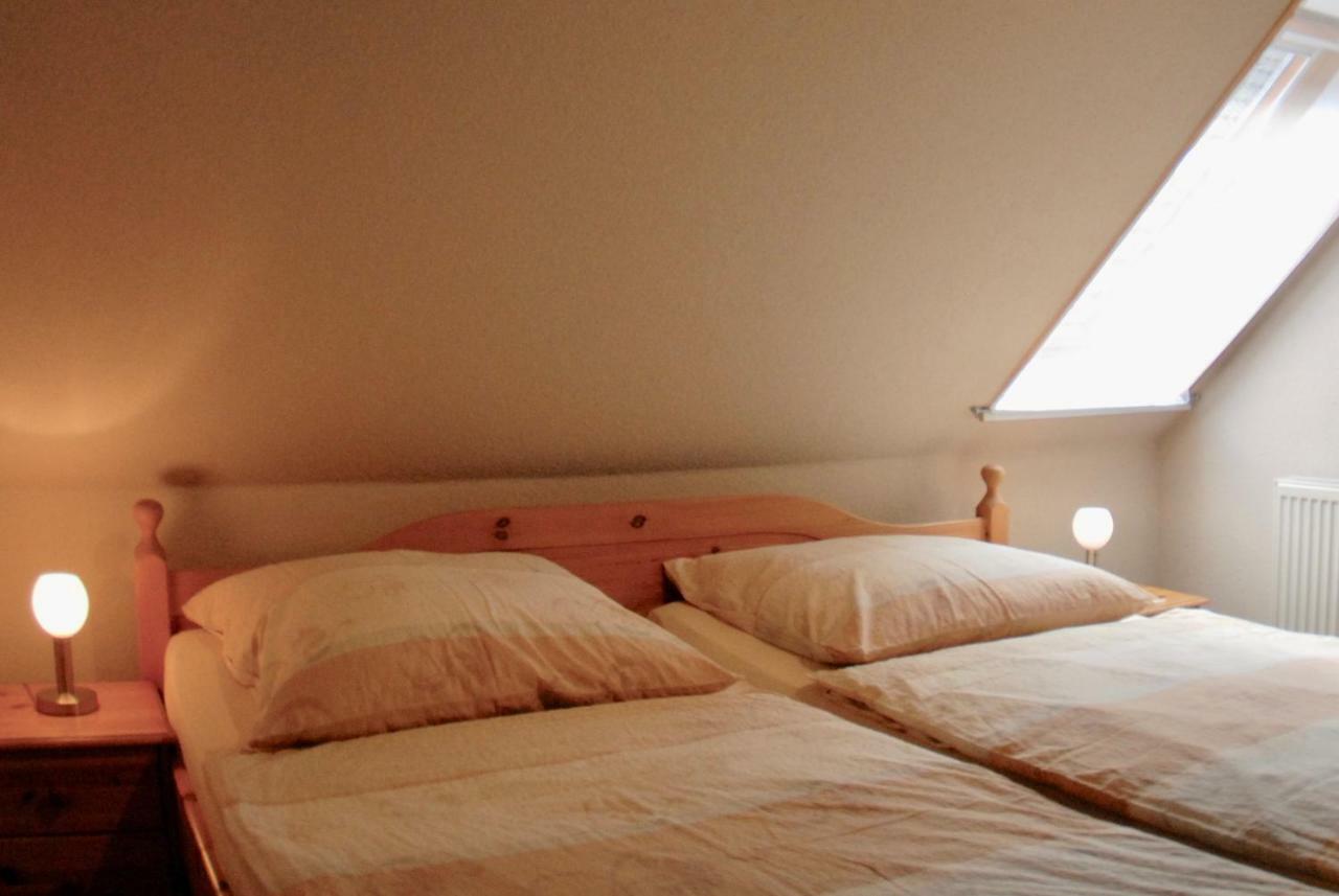 Hof Olde Warft Appartement Oldenswort Buitenkant foto