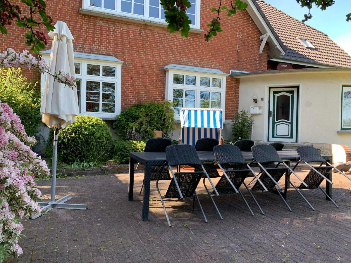 Hof Olde Warft Appartement Oldenswort Buitenkant foto